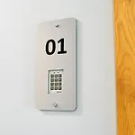 Em *