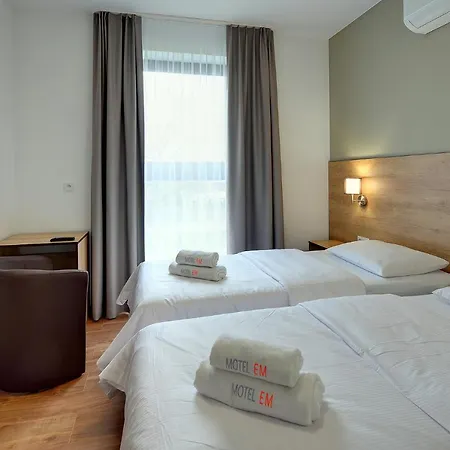 Motel Em Oleśnica