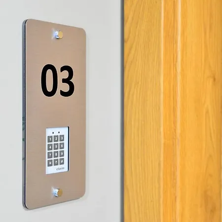 Motel Em *